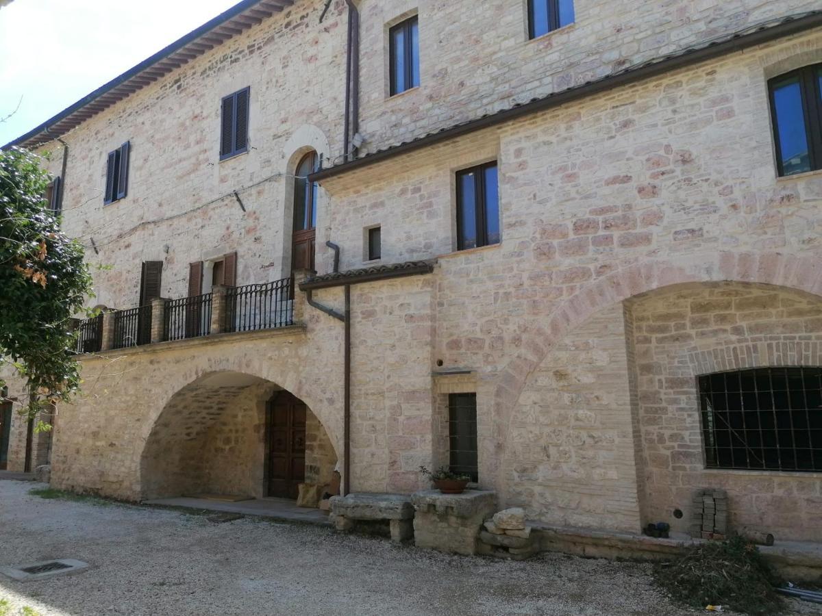 Assisi Hus Stanza Tripla In Appartamento エクステリア 写真